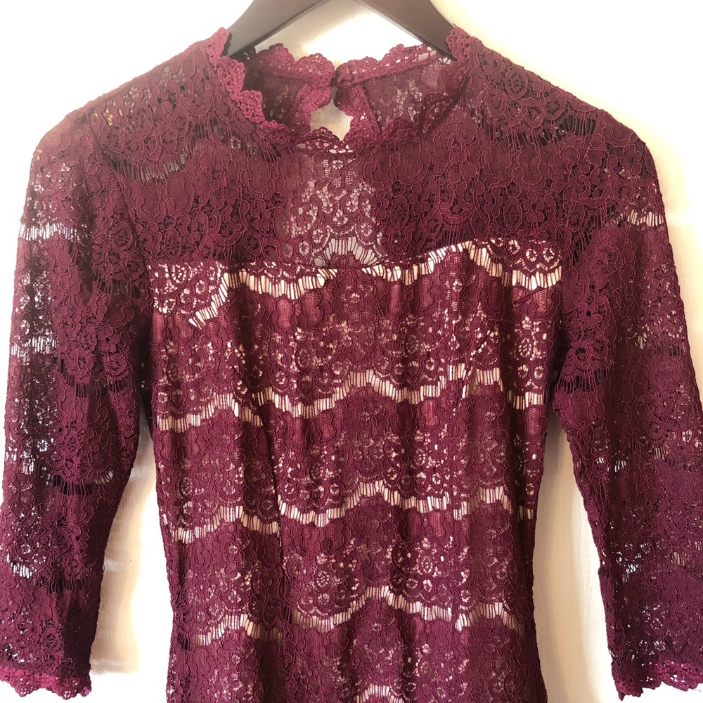 Maroon Lace Francesca’s Dress - Size: Small - With Keyhole in back